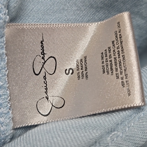 JESSICA SIMPSON | BLUE BUTTON DOWN SHIRT - Picture 6 of 6